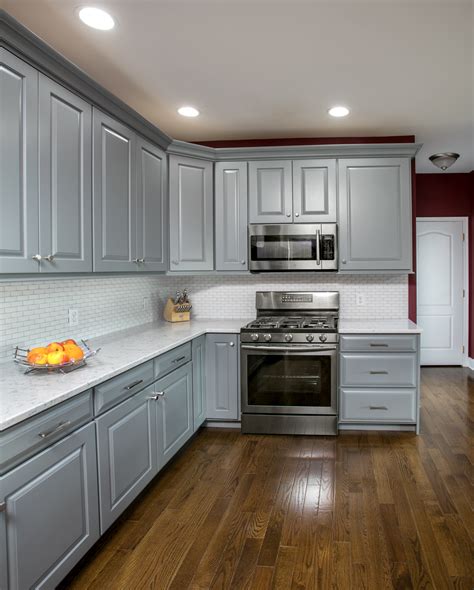 kitchens with grey cabinets pics